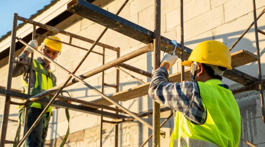 Professional gutter cleaning in Beaumont, MS